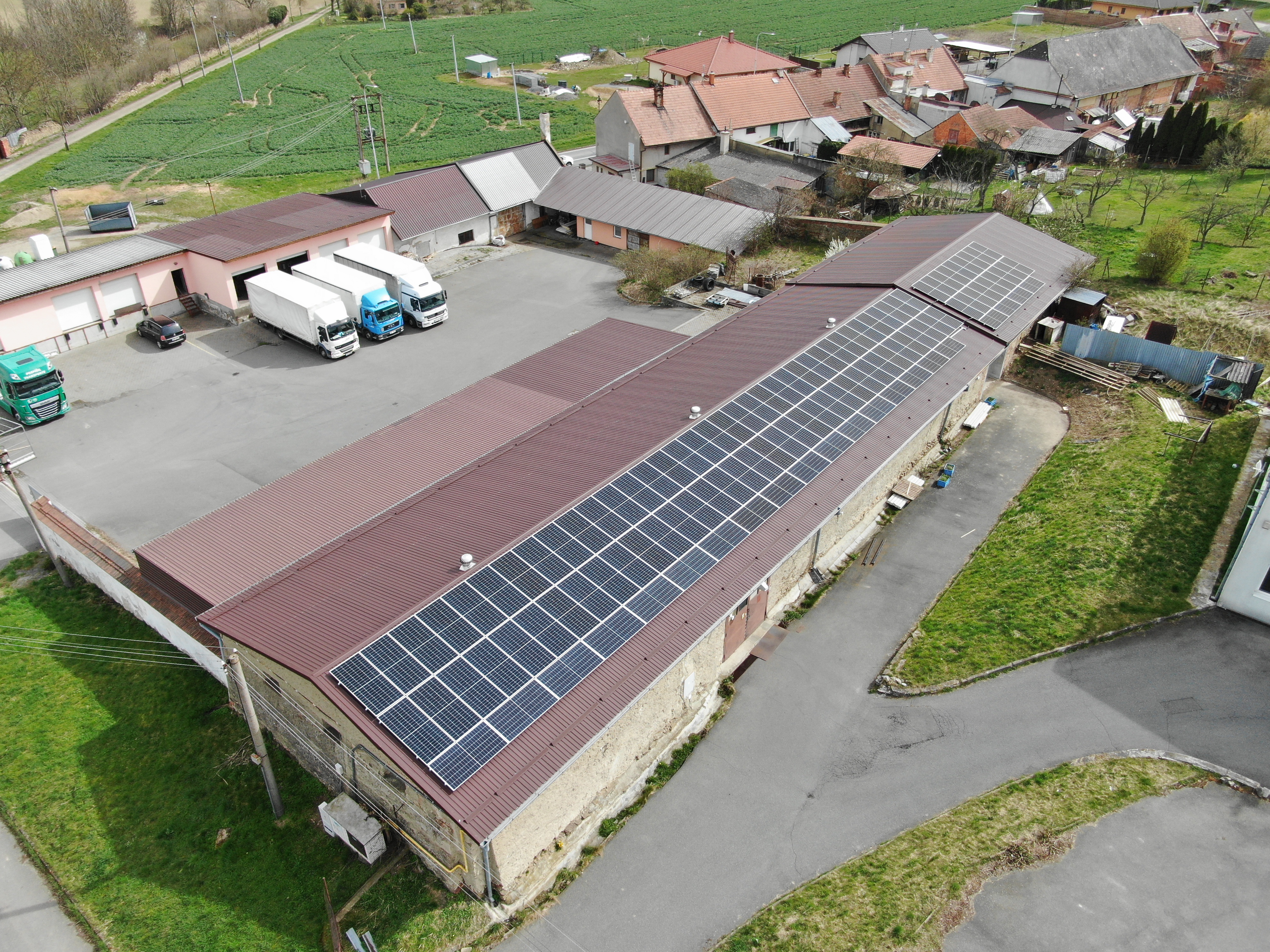 Společnost Petr Soběslavský - Semos, Hluchov